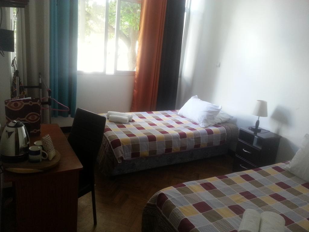 The Quiet Corner Guest House มาปูโต ภายนอก รูปภาพ