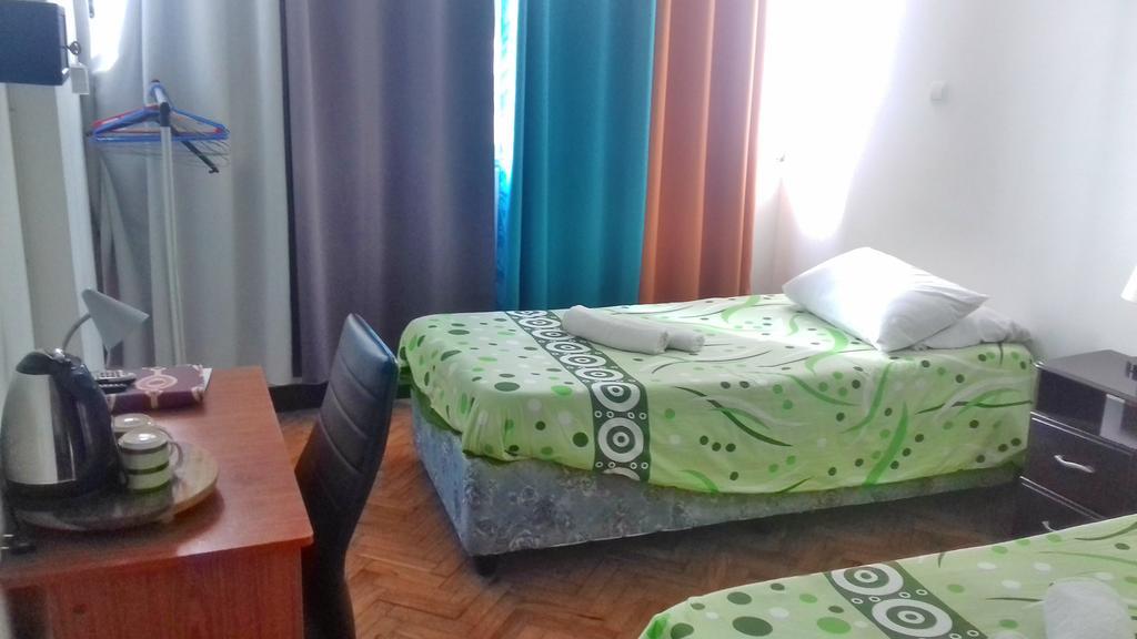 The Quiet Corner Guest House มาปูโต ภายนอก รูปภาพ