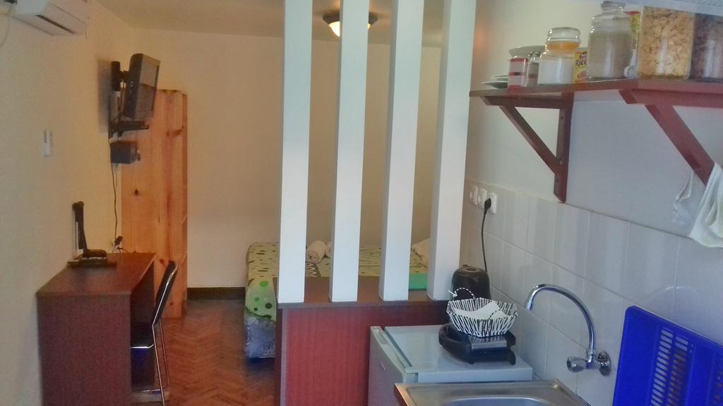 The Quiet Corner Guest House มาปูโต ภายนอก รูปภาพ